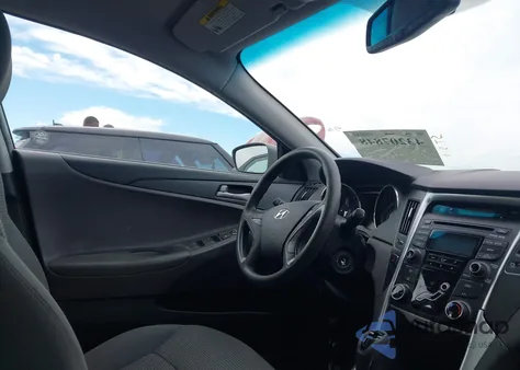 2013 Hyundai Sonata Gls z USA, uszkodzony, nr VIN 5NPEB4AC3DH505698